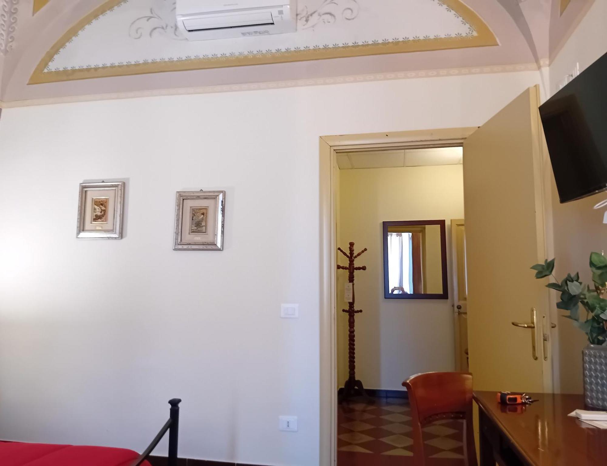 Camere Del Re ตาร์กวิเนีย ภายนอก รูปภาพ