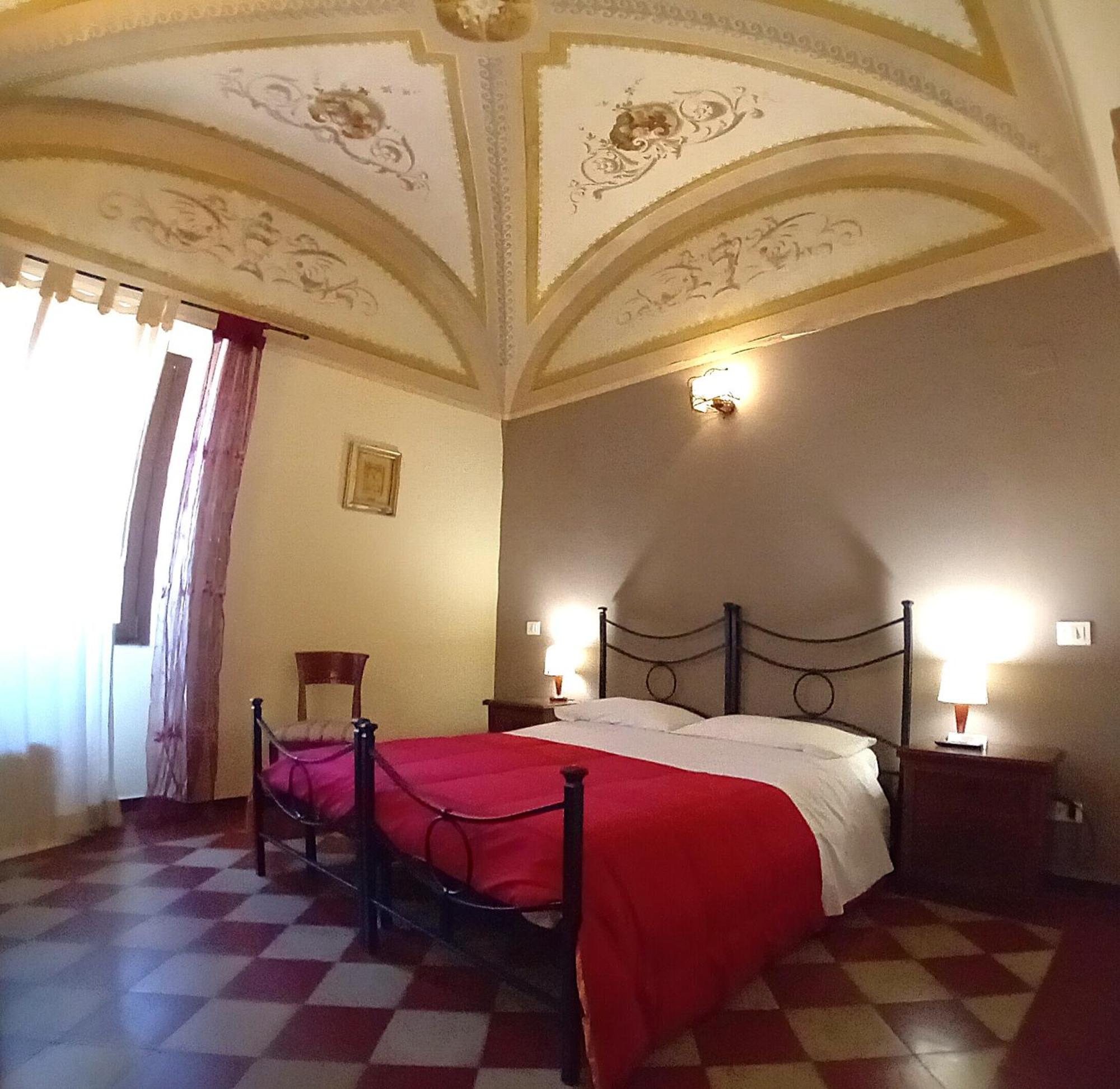 Camere Del Re ตาร์กวิเนีย ภายนอก รูปภาพ